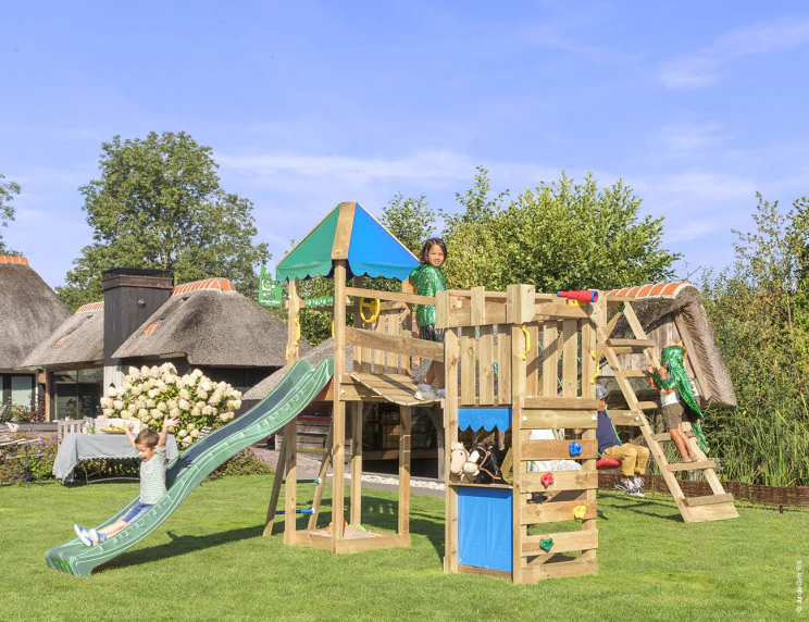 Jungle Explorer | Spielturm aus Holz mit Schaukeln & Kletternetz Jungle Explorer | Spielturm aus Holz mit Schaukeln & Kletternetz