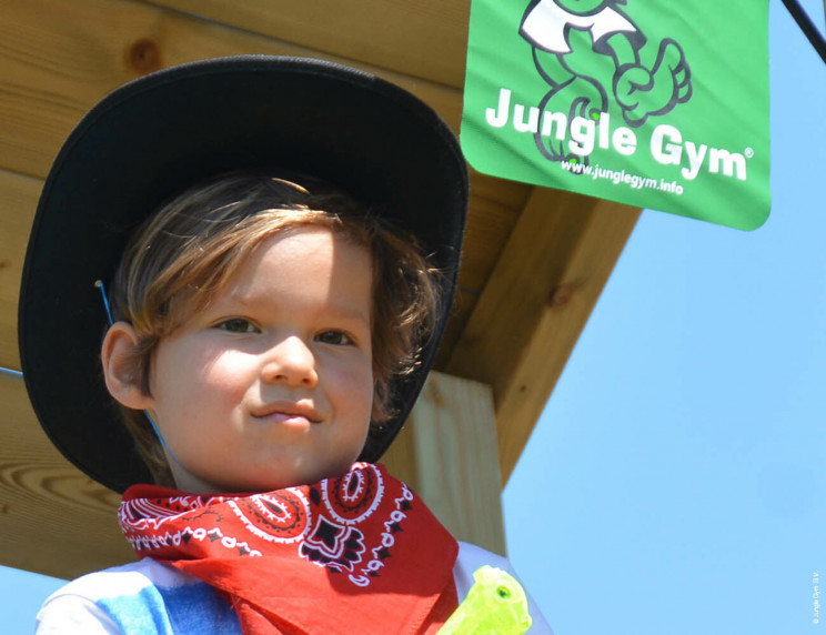 Jungle Chalet | Spielturm aus Holz mit Rutsche Jungle Chalet | Spielturm aus Holz mit Rutsche