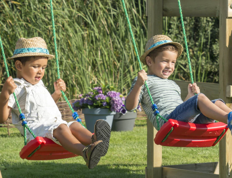 Jungle Explorer | Spielturm aus Holz mit Schaukeln & Kletternetz Jungle Explorer | Spielturm aus Holz mit Schaukeln & Kletternetz